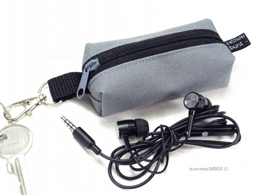 Schlüsselanhänger Minitasche, grau mausgrau, handmade BuntMixxDESIGN